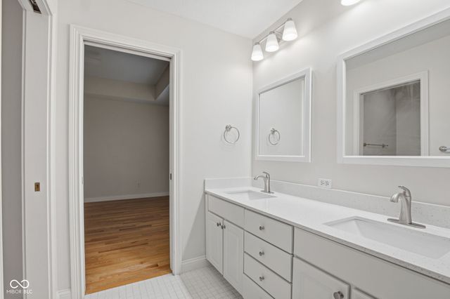 5418 Cayman Drive, Carmel, IN 46033