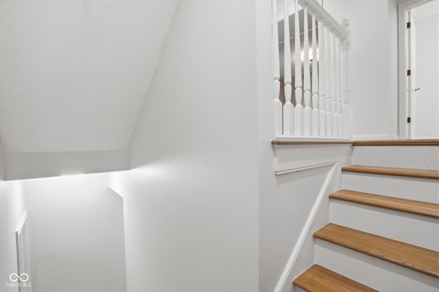 5418 Cayman Drive, Carmel, IN 46033