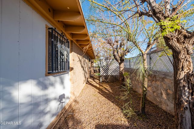 10032 Foothill Drive, El Paso, TX 79924