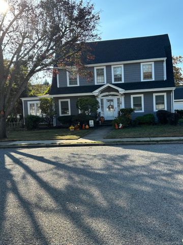 268 Locust Avenue, Freeport, NY 11520