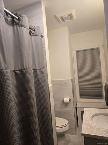 268 Locust Avenue, Freeport, NY 11520