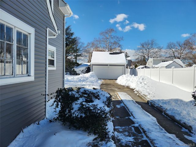268 Locust Avenue, Freeport, NY 11520