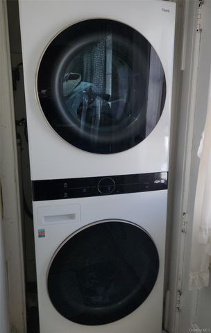 268 Locust Avenue, Freeport, NY 11520