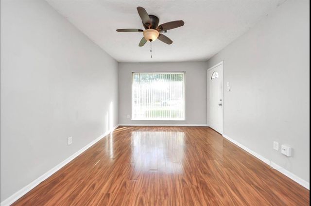 12610 Chiswick Road, Houston, TX 77047