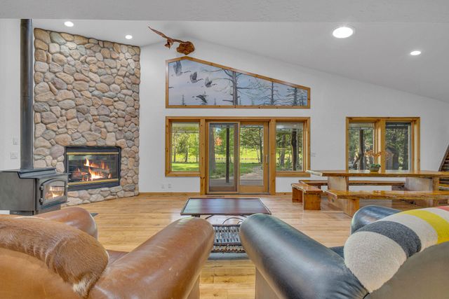 17175 Merganser Drive, Bend, OR 97707