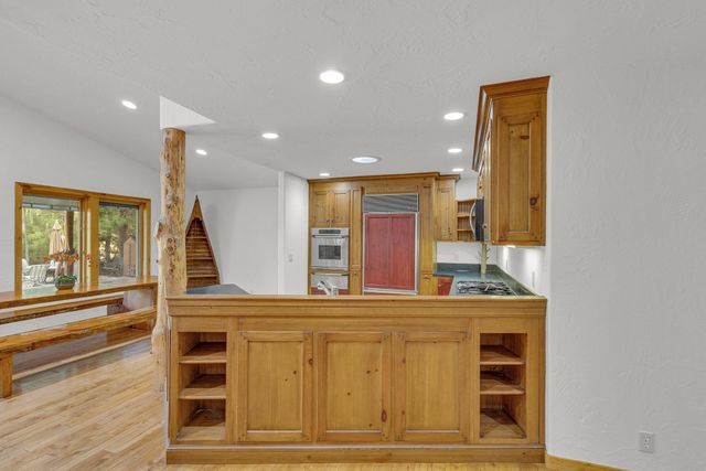 17175 Merganser Drive, Bend, OR 97707