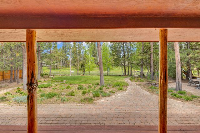 17175 Merganser Drive, Bend, OR 97707