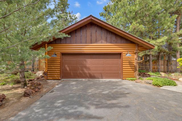 17175 Merganser Drive, Bend, OR 97707