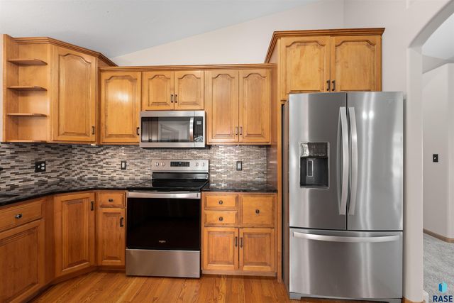 6300 S Mustang Ave Avenue, Sioux Falls, SD 57108