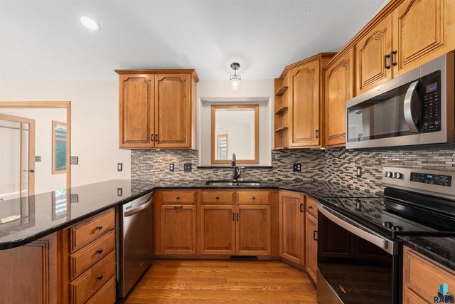 6300 S Mustang Ave Avenue, Sioux Falls, SD 57108