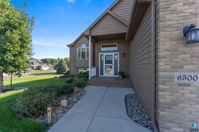 6300 S Mustang Ave Avenue, Sioux Falls, SD 57108