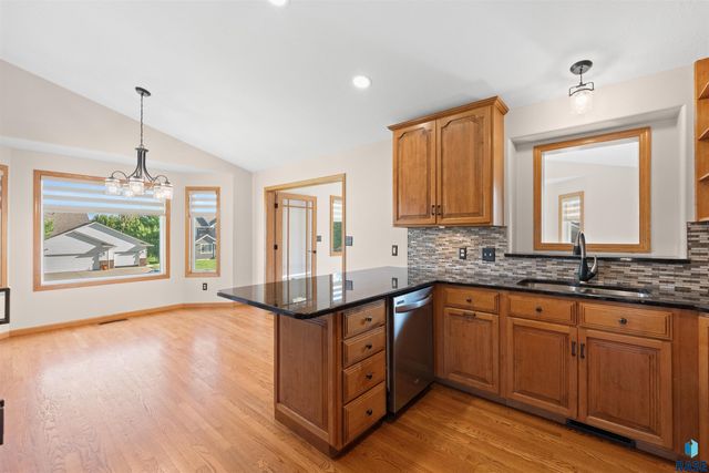 6300 S Mustang Ave Avenue, Sioux Falls, SD 57108