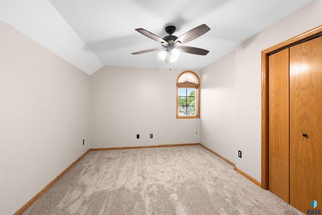 6300 S Mustang Ave Avenue, Sioux Falls, SD 57108