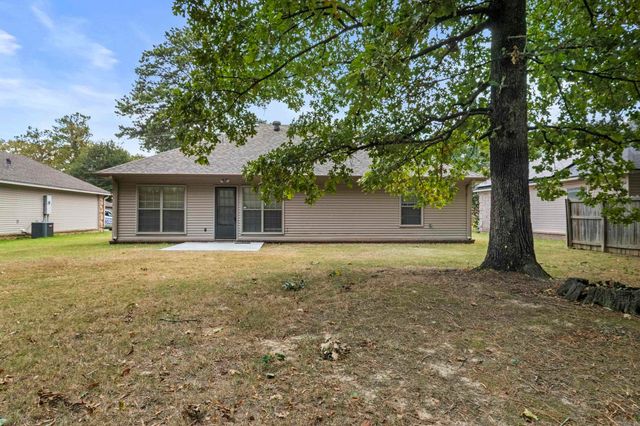 14130 Shady Ln, North Little Rock, AR 72118