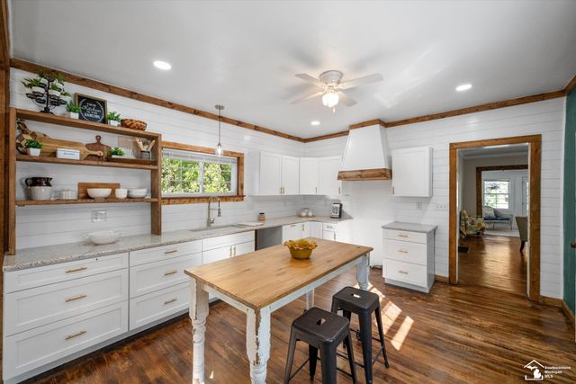 93 N Division Street, Petersburg, MI 49270