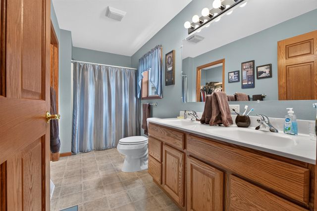 247 Martin Road, Waterloo, IA 50701