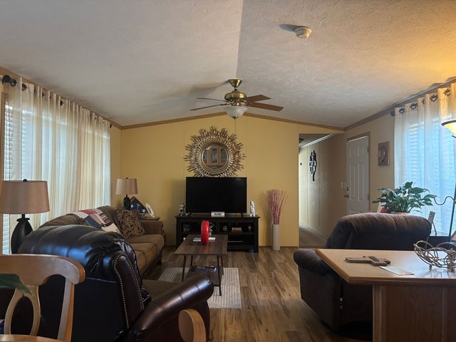 818 Peach Tree Street, Urbana, IL 61802