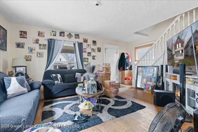 904 N Sycamore Street, Lansing, MI 48906