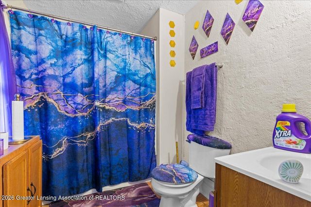 904 N Sycamore Street, Lansing, MI 48906