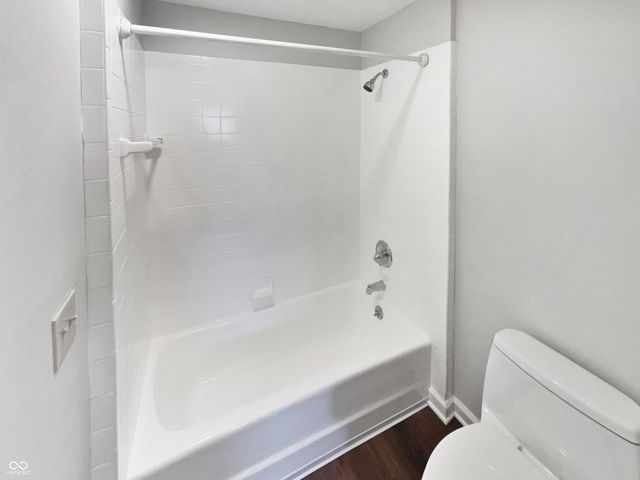 7459 Harcourt Road, Indianapolis, IN 46260