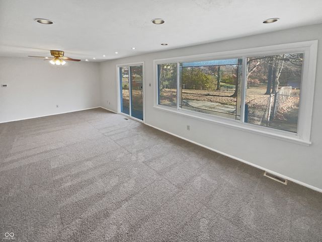 7459 Harcourt Road, Indianapolis, IN 46260