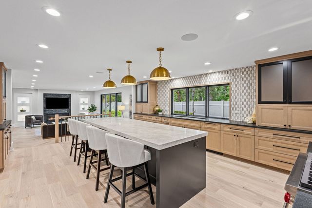 411 Woodland Court, Glenview, IL 60025