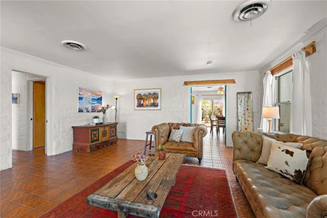 6766 Mesquite Drive, 29 Palms, CA 92277