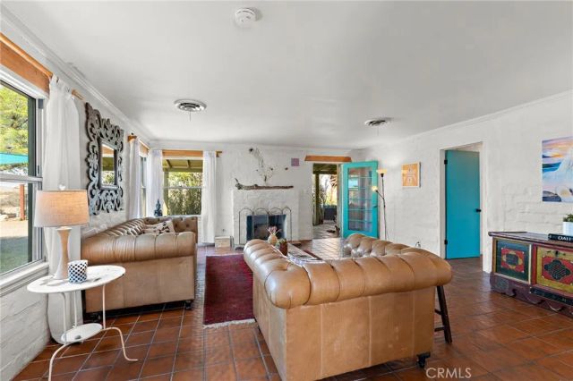 6766 Mesquite Drive, 29 Palms, CA 92277