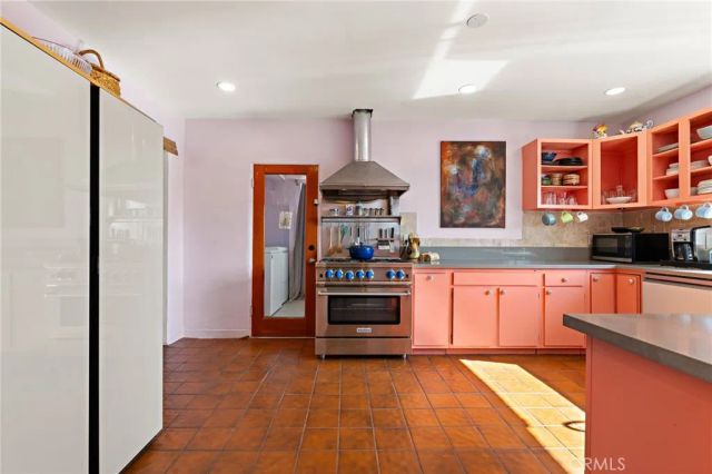 6766 Mesquite Drive, 29 Palms, CA 92277