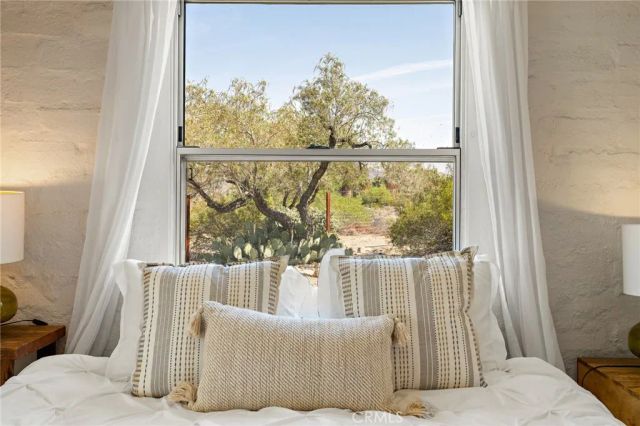 6766 Mesquite Drive, 29 Palms, CA 92277