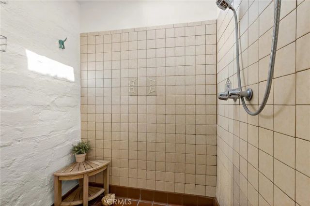 6766 Mesquite Drive, 29 Palms, CA 92277