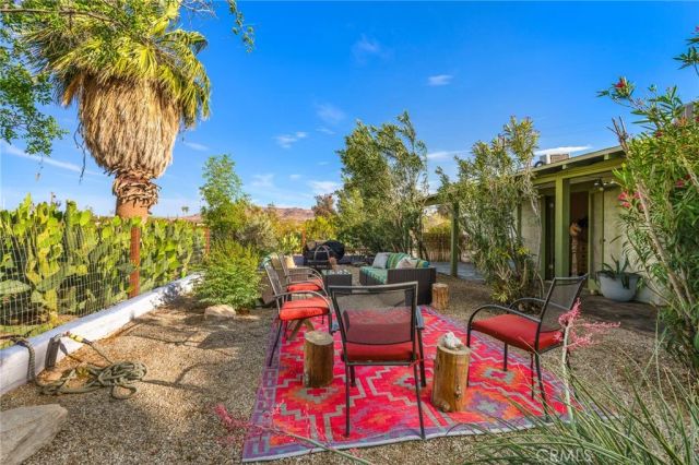 6766 Mesquite Drive, 29 Palms, CA 92277