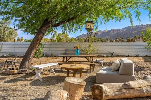 6766 Mesquite Drive, 29 Palms, CA 92277