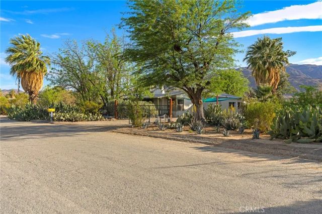 6766 Mesquite Drive, 29 Palms, CA 92277