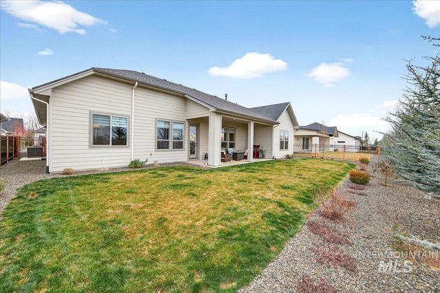 1911 N Willowick Ave, Eagle, ID 83616