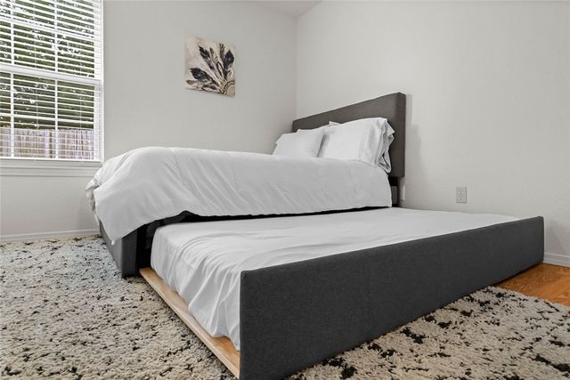 906 SW Terry Lane, Bentonville, AR 72712