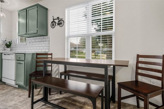 906 SW Terry Lane, Bentonville, AR 72712