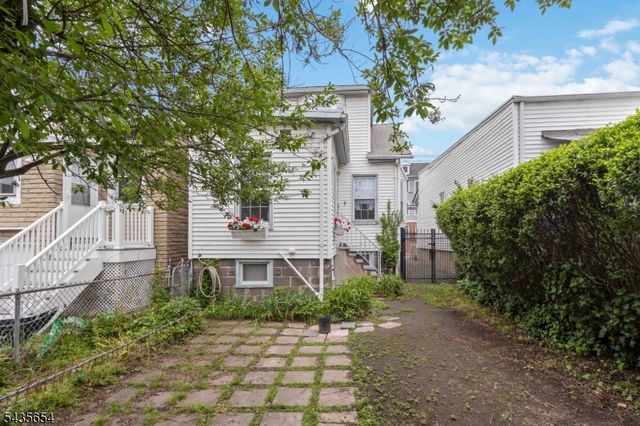 1705 48Th St, North Bergen Twp., NJ 07047