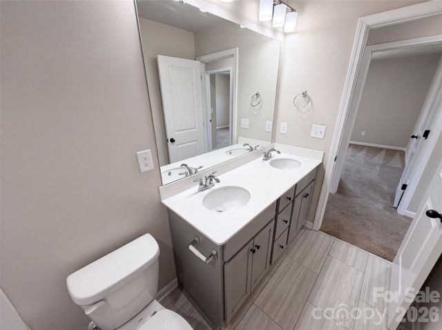 4104 Stoneygreen Lane, Charlotte, NC 28215