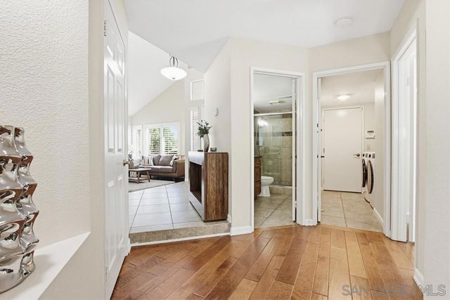 9534 Vervain St, San Diego, CA 92129