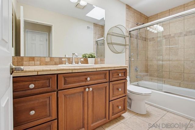 9534 Vervain St, San Diego, CA 92129