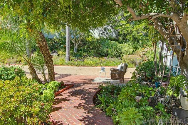 9534 Vervain St, San Diego, CA 92129