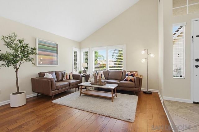 9534 Vervain St, San Diego, CA 92129