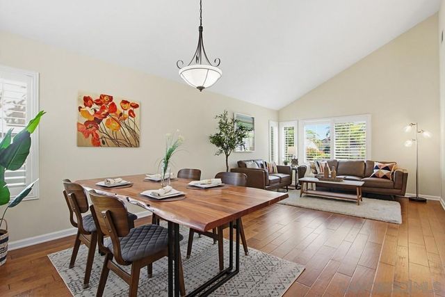 9534 Vervain St, San Diego, CA 92129