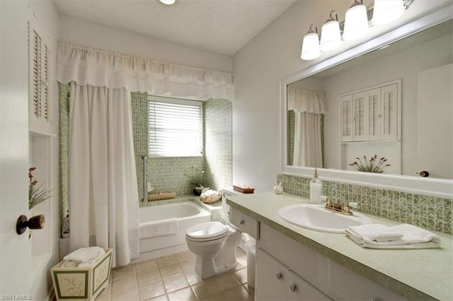 3724 Country Club BLVD, Cape Coral, FL 33904