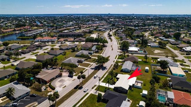 3724 Country Club BLVD, Cape Coral, FL 33904
