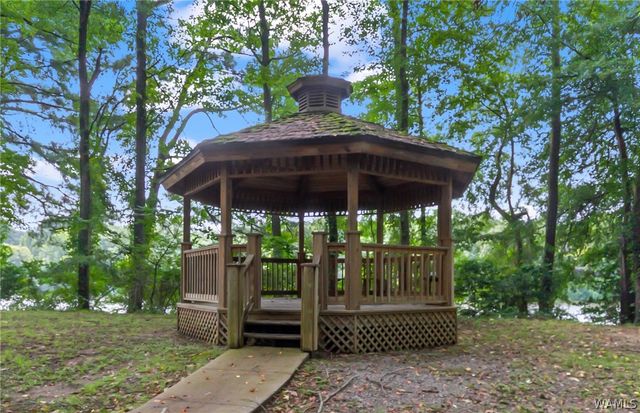 203 Tanglewood Circle, Tuscaloosa, AL 35406