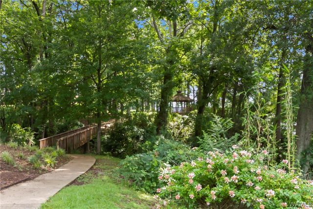 203 Tanglewood Circle, Tuscaloosa, AL 35406
