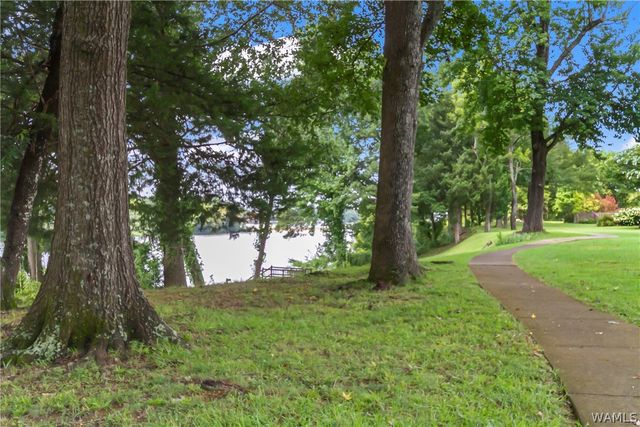 203 Tanglewood Circle, Tuscaloosa, AL 35406