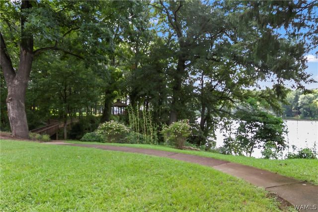 203 Tanglewood Circle, Tuscaloosa, AL 35406